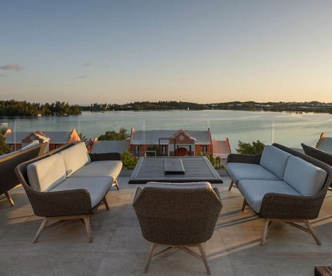 Grotto Bay Beach Resort 