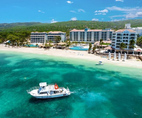 Sandals Dunn's River