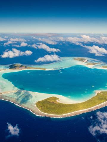 Visit exclusive Tetiaroa eco-retreat
